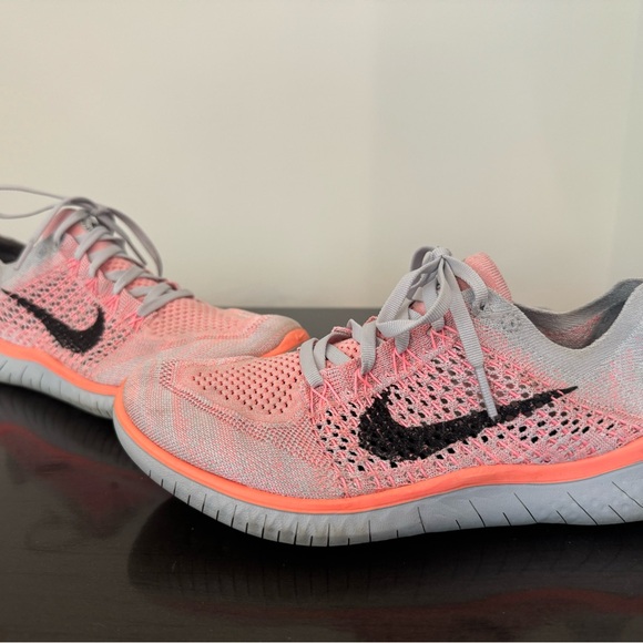 (WMNS) Nike Free RN Flyknit 2018 'Crimson Pulse' 942839-800 size 9 - Picture 3 of 4